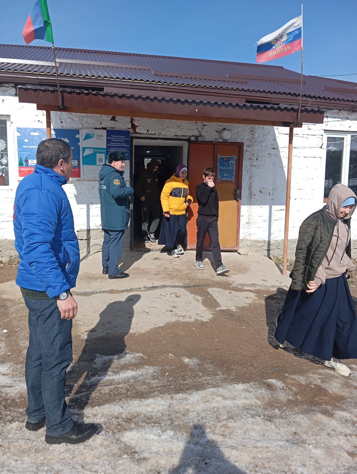 Тренировки приуроченные Всемирному дню гражданской обороны.